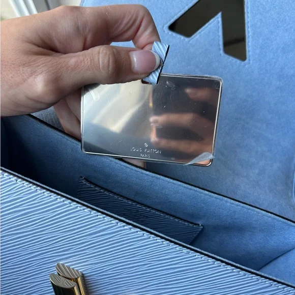 Louis Vuitton Light Blue Crossbody Bag with Gold Accent - Picture 7 of 8